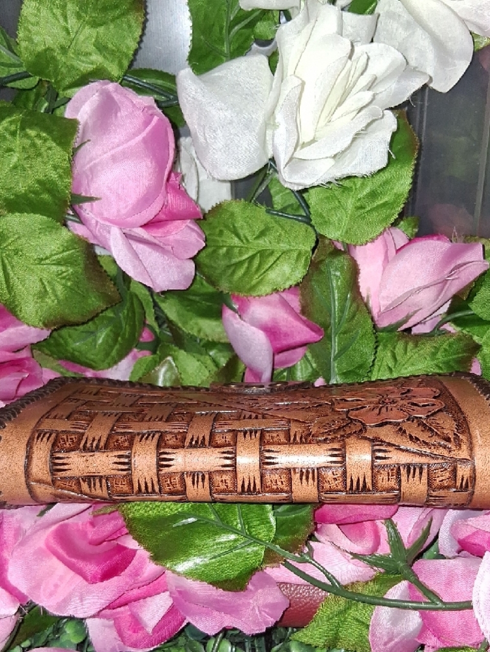 Handcrafted Brown Floral Tooled Leather Wallet - Brown - Picture 3 of 8